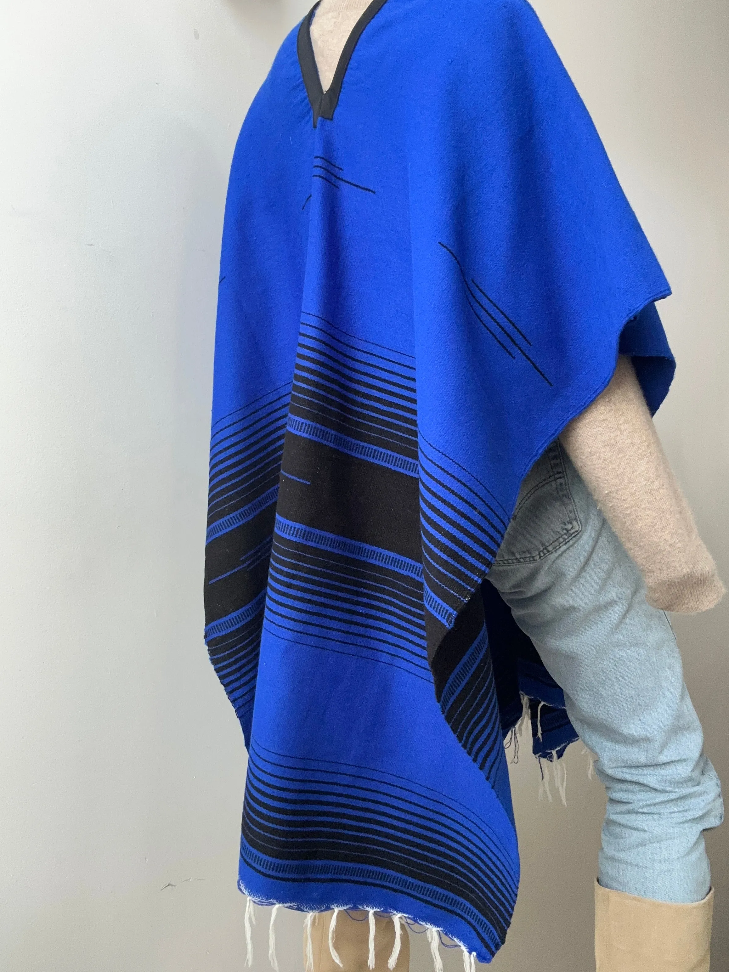 En Telar Woven Poncho Blue