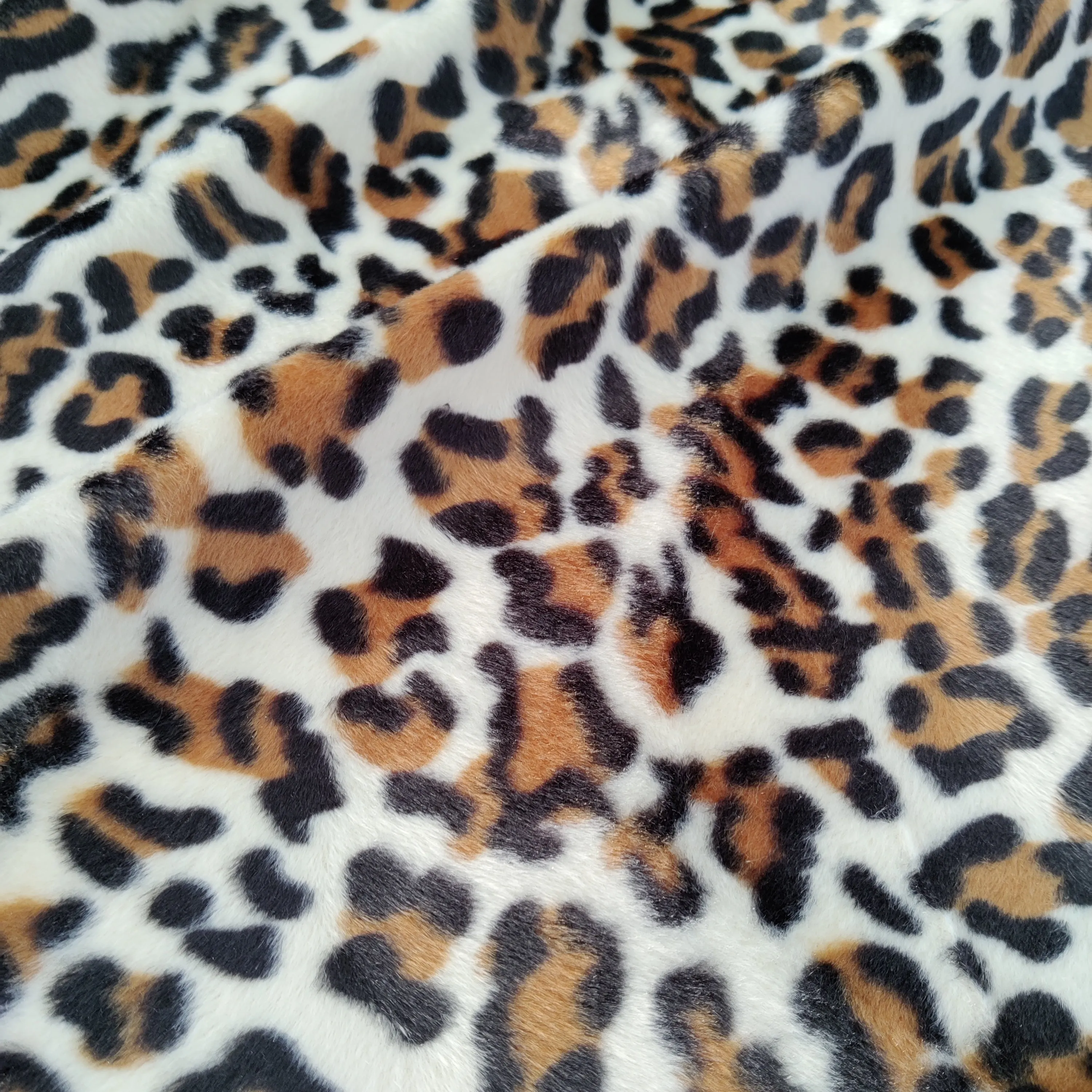 FS750 Leopard Velboa
