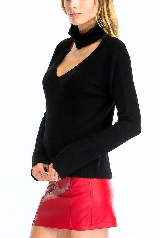 FUZZY DETACHED TURTLENECK