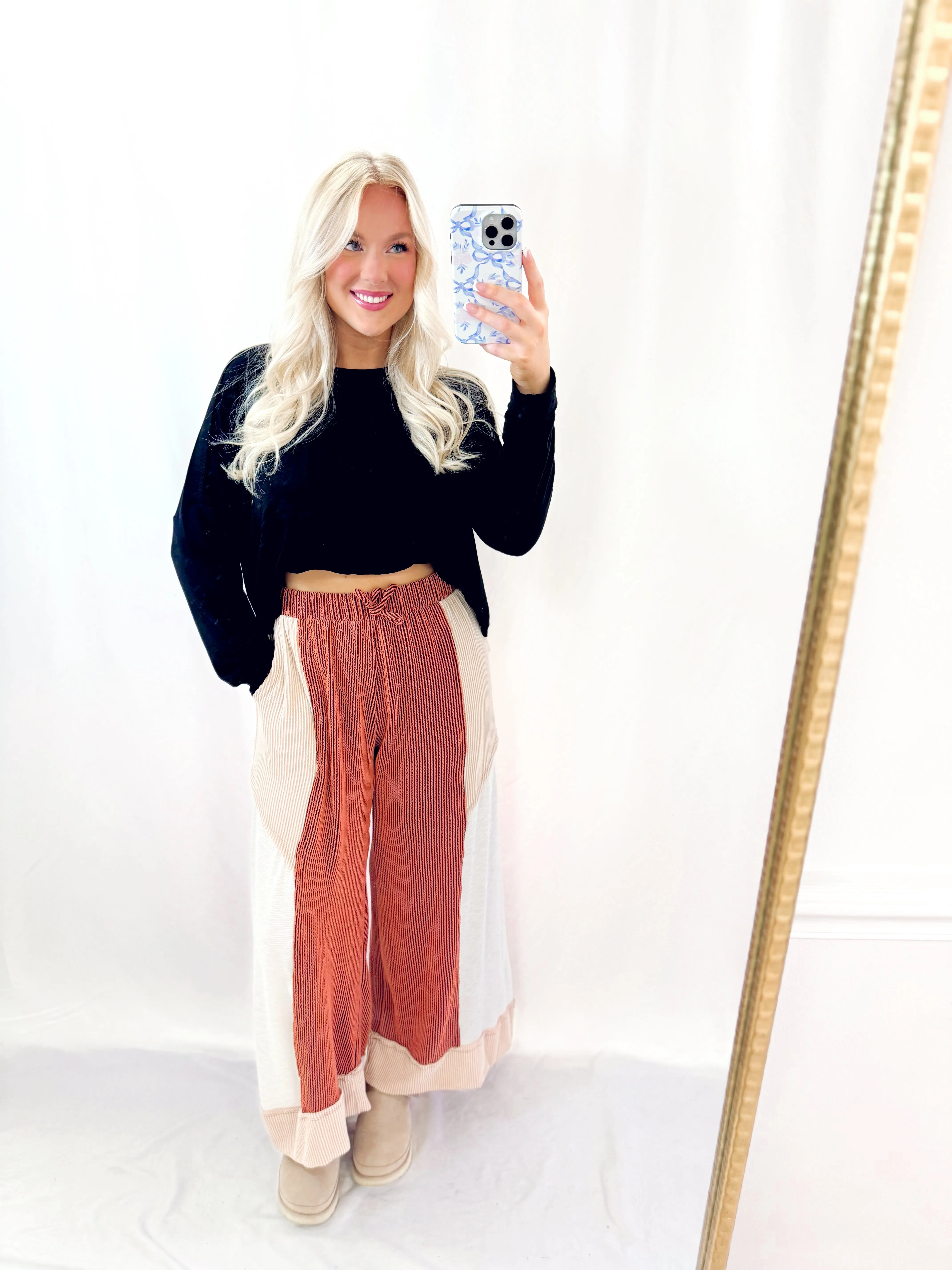 Go For It Ribbed Sweatpants💖 1 medium & 1 large left