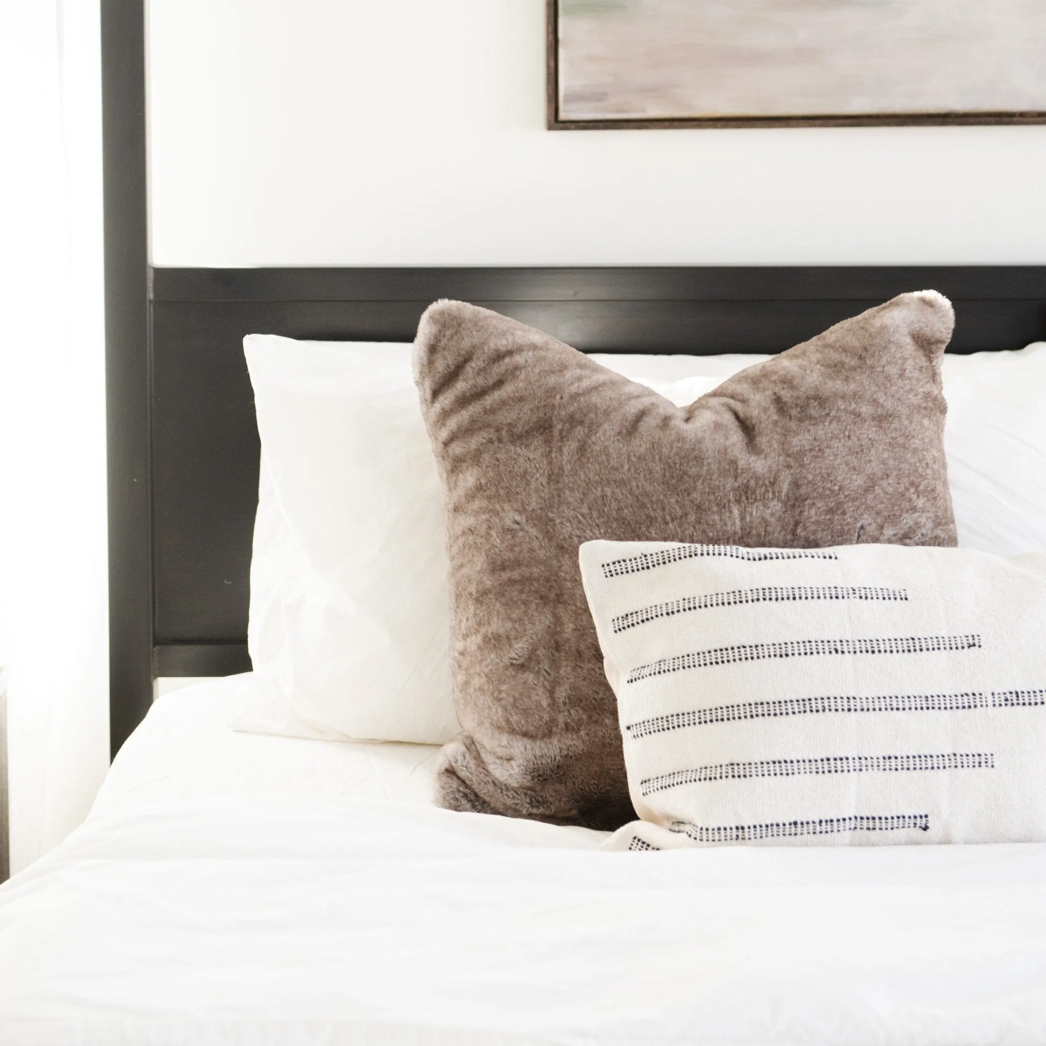 GRAND FAUX FUR 22X22 PILLOW COVERS