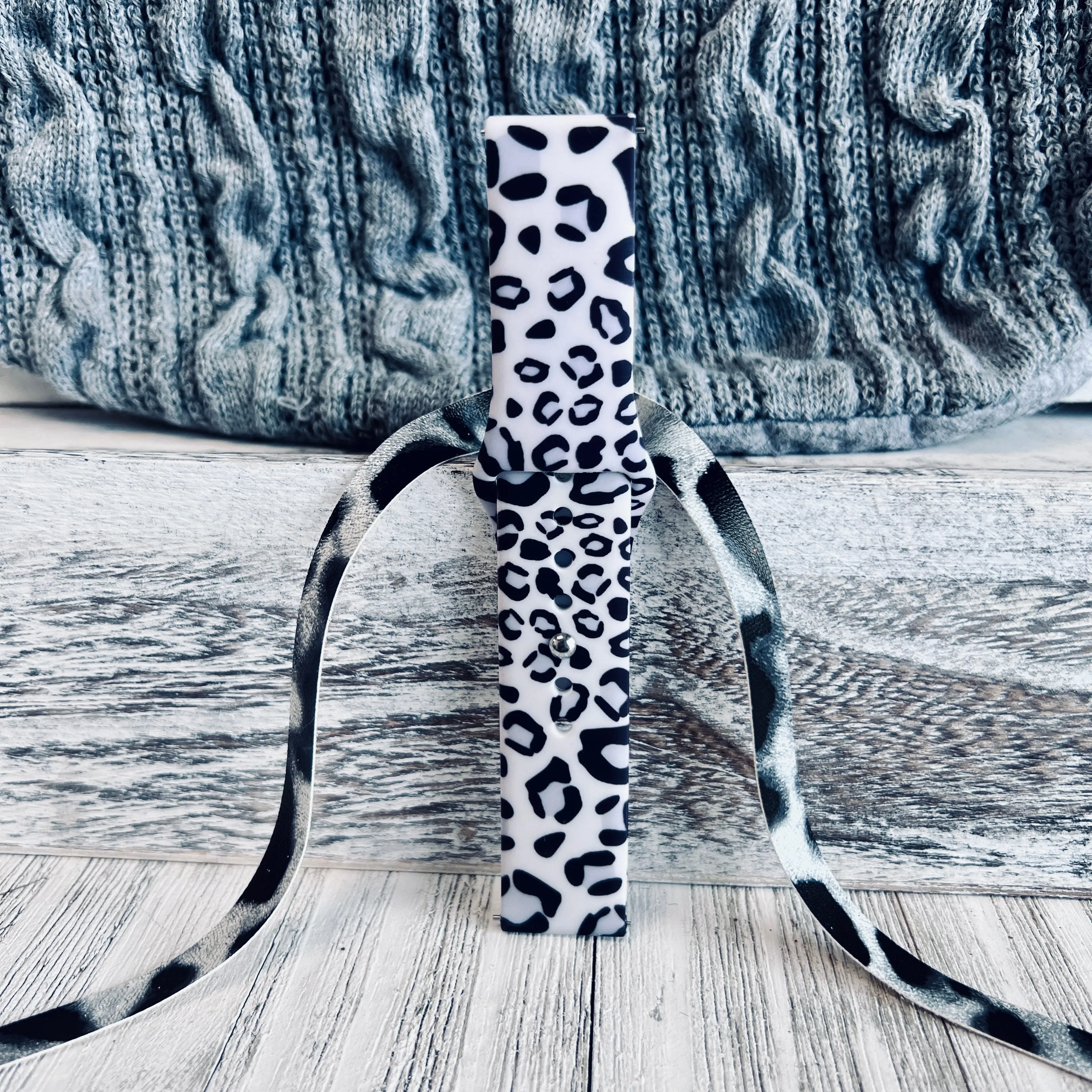 Gray Leopard Print Silicone Band For Samsung Watch
