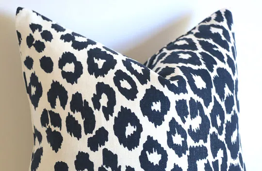 Iconic Leopard Pillow Cover / Available in 5 colors and 10 sizes / Schumacher Sky Leopard Cushion Cover / Green Navy Black Sky Leopard