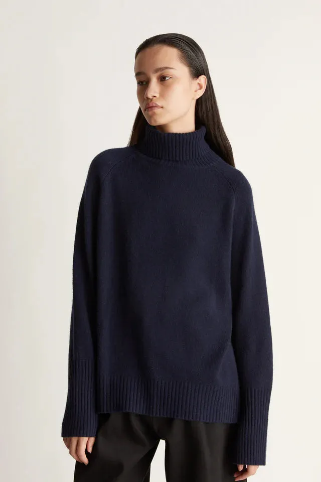 Lee Mathews Cashmere Turtleneck in Midnight