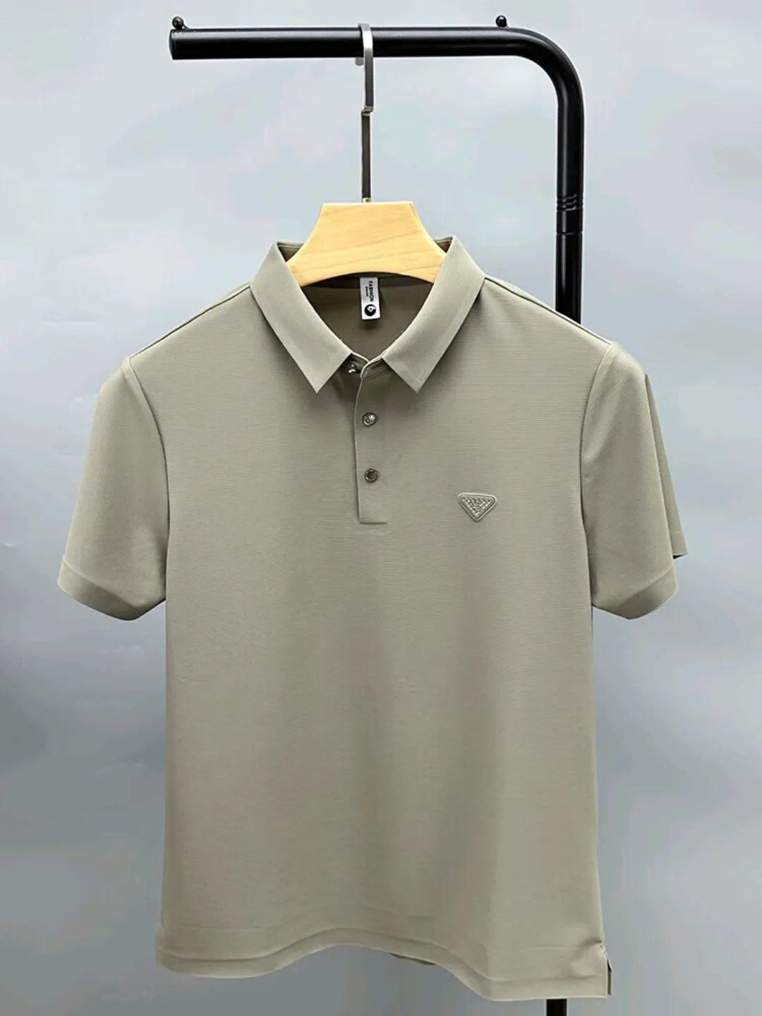 Men's Sophisticated Weave Polo: Effortless Style, Wrinkle-Free Confidence