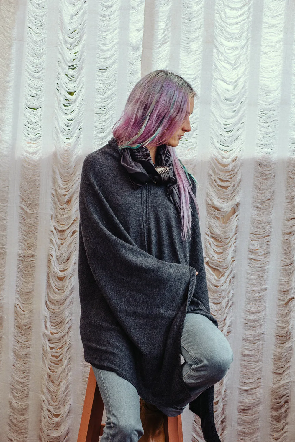 PASHMINA WOOL PONCHO DARK GREY
