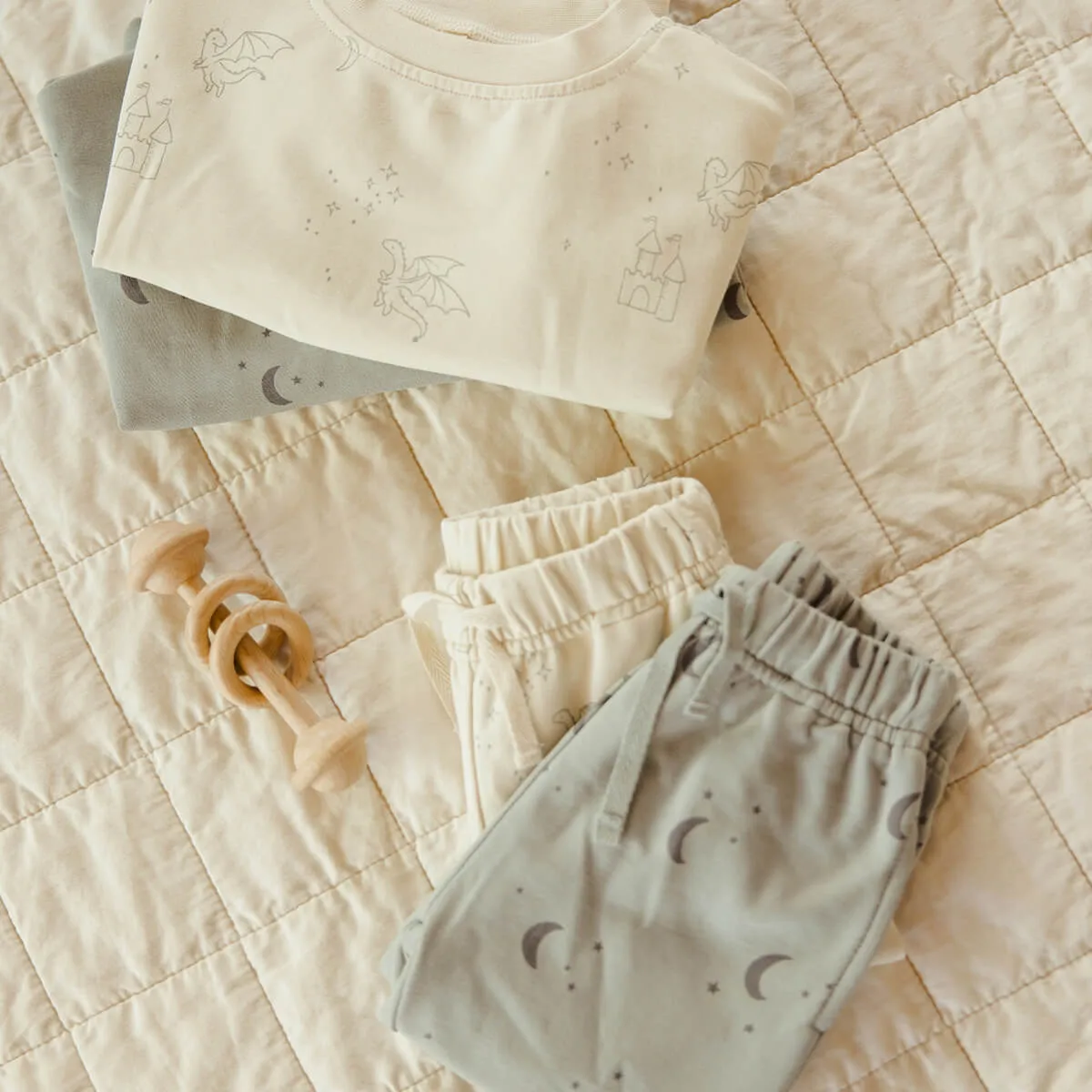 Relaxed Sweatpant in Moons by Quincy Mae