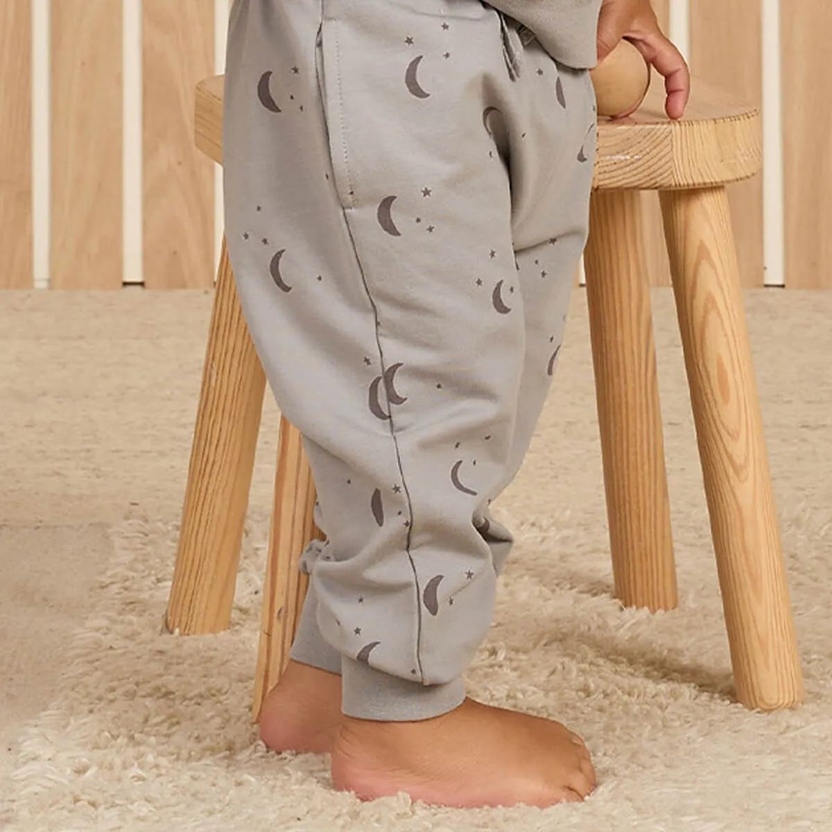 Relaxed Sweatpant in Moons by Quincy Mae